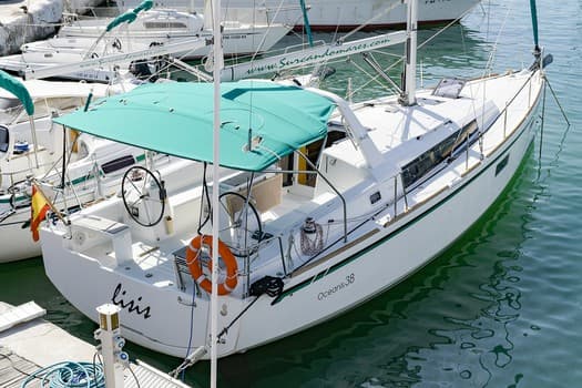Beneteau Oceanis 38 — Lisis